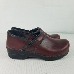 Dansko Professional Womens Sz 40 US 9.5 Clogs